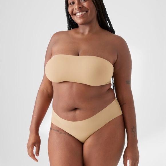 True Body Convertible Bandeau Bra - Picture 4 of 10